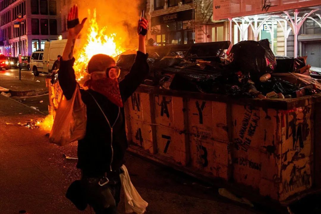 “被全世界看笑话！”特朗普威胁在全国动用军