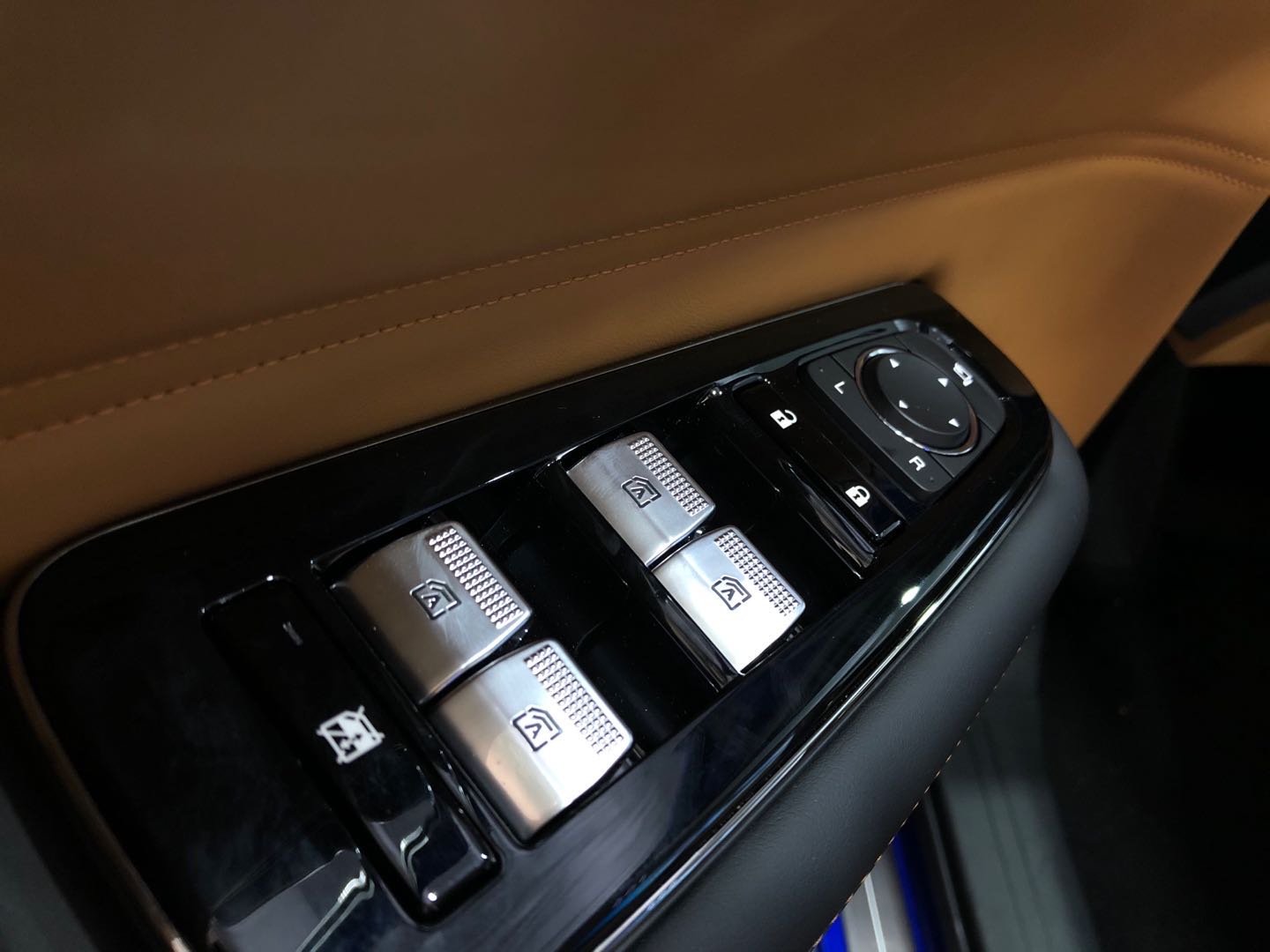 试驾广汽新能源埃安V:树立“智能车”标杆