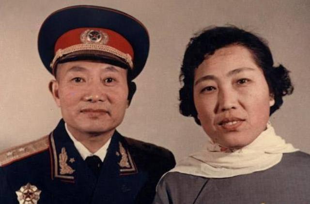 唯一被日军俘虏的开国中将,吃掉机密文件,意外救自己一命