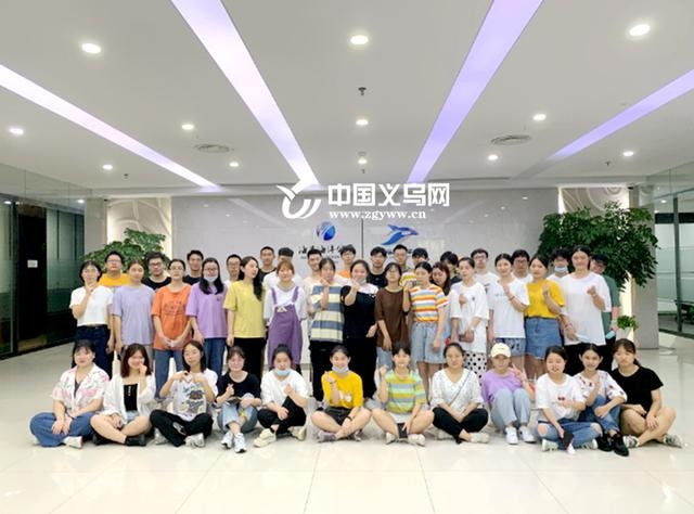 义乌加速旅游类专业群现代学徒制建设