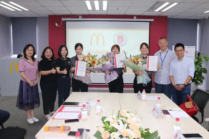 关注 | 重庆城市管理职业学院现代学徒制双元育人助力毕业生高质量就业