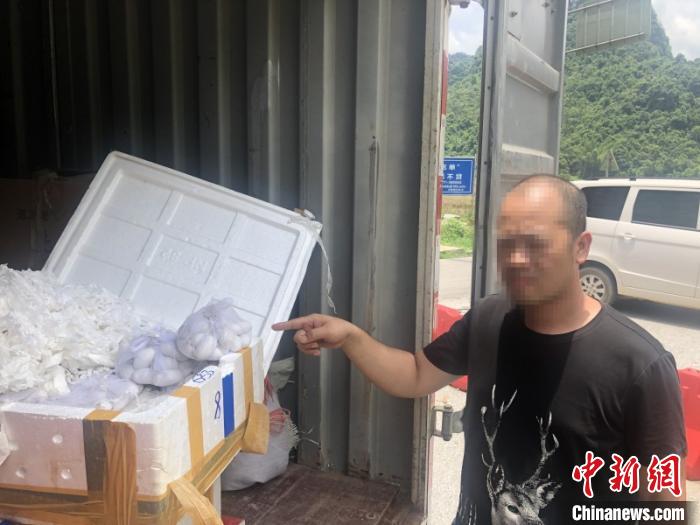 图为查获现场。警方供图