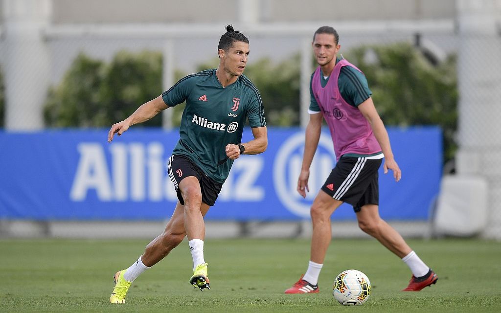 尤文领跑，C罗依旧积极备战。 