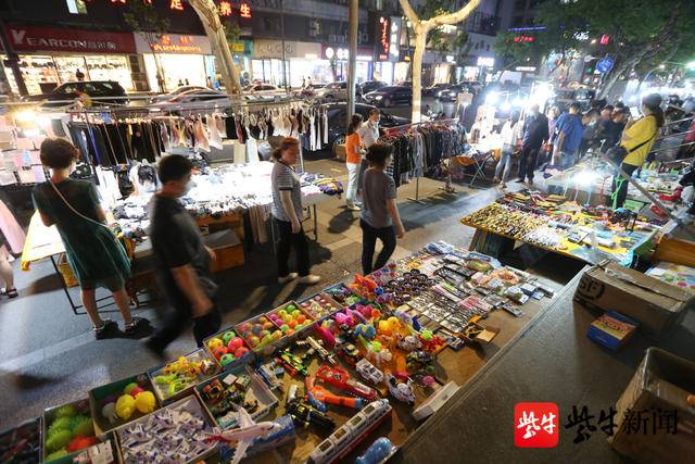 棚户区阿姨的生意经：烟火气里的财富密码