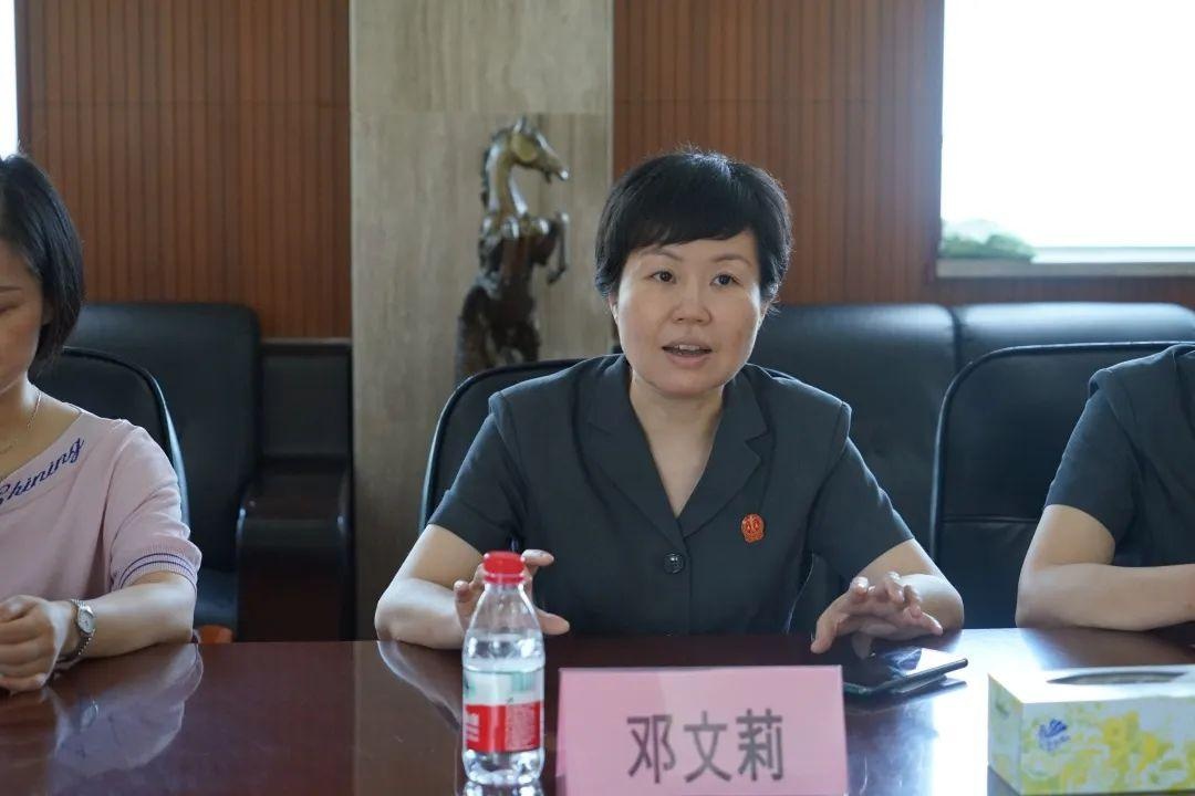 快跟随法官的步伐,争做环保小能手吧!
