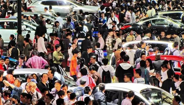 送钱、送房、送户口：50城“抢人大战”进入终极对决