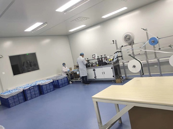 口罩跌下暴富“神坛”：从日赚十五万到面临亏损百万