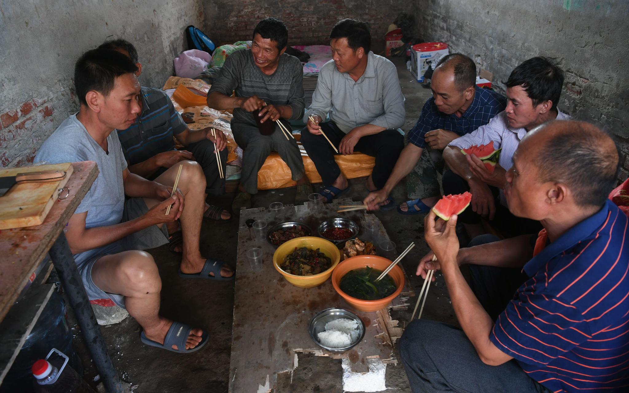 候鸟一样的职业农民 他们想看看北京什么样