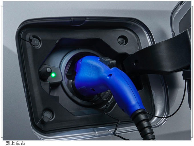 丰田RAV4插混版售价公布!2.5L+电动机,比本田CR-V动力强