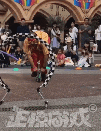 正惊gif:只是因为多剪了一刀,这么骚操作的理发师还是