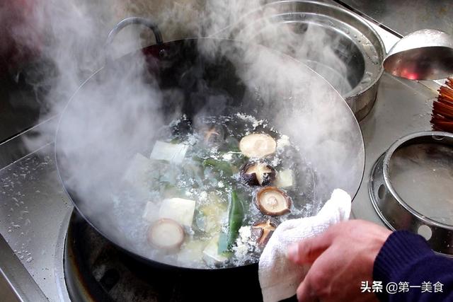 夏天出汗多,广东人都爱喝这汤!清内热去湿气,喝完全身舒畅