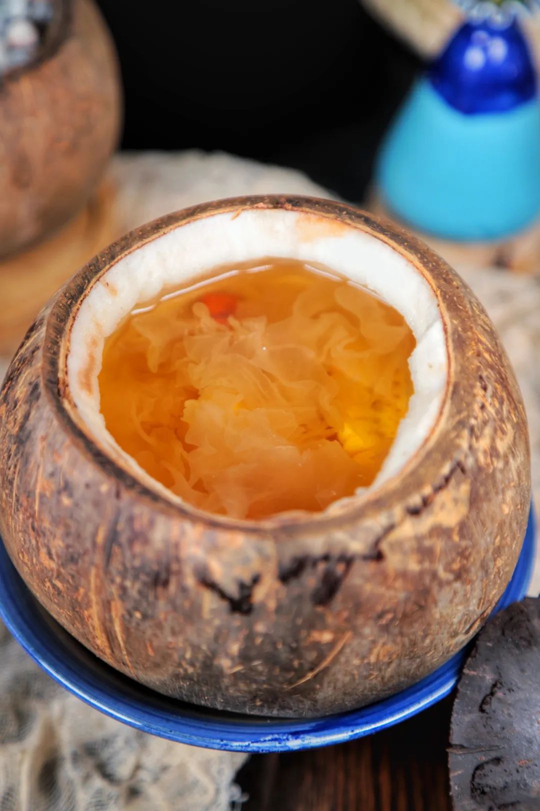 太太太香了!白堤路这家「素食餐厅」味道真绝了!野生松茸汤、三杯菌、炖椰皇、焗茄盒...人均不到20!