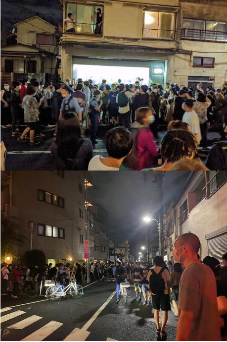 大批民众聚集在会场周围,警察在疏导交通(Twitter)