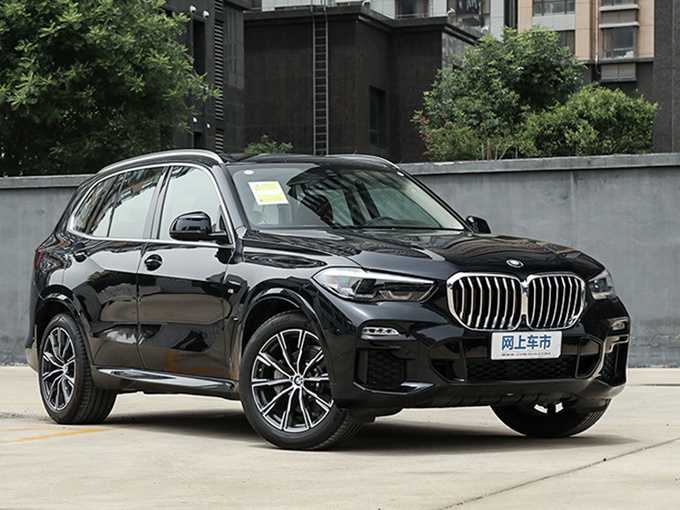 70万买中大型SUV,要面子还是要性价比,林肯飞行家对比宝马X5