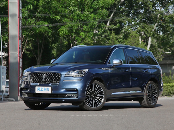 70万买中大型SUV,要面子还是要性价比,林肯飞行家对比宝马X5