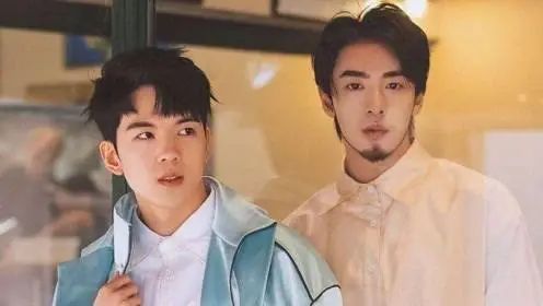 在微博上到处咬人,仝卓是不是疯了?