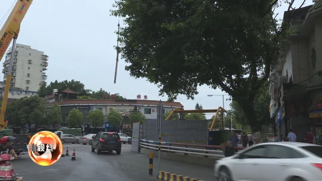 三部电梯已经安装完毕!万州这一大型地下通道即将投入使用