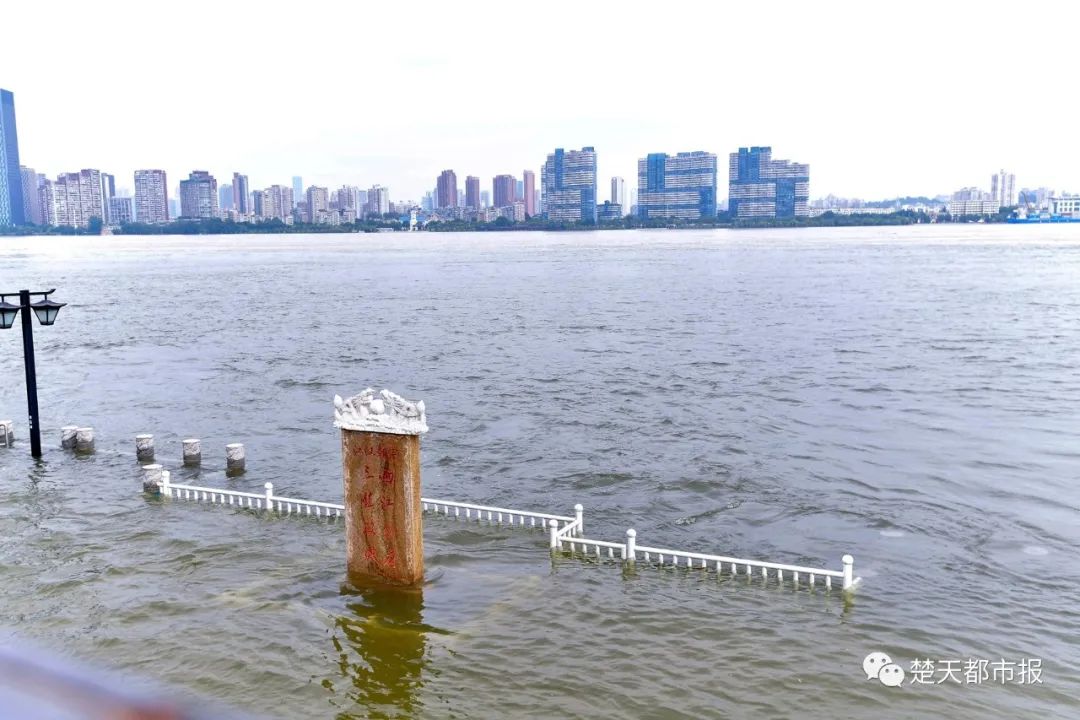 注意！洪峰将在2至3天内抵达武汉