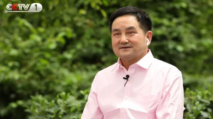 植物工厂彰显国家农业高技术水平!CCTV-1今晚十点半档,中国农业科学院智能植物工厂首席科学家杨其长开讲!
