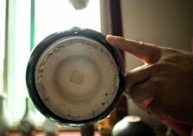跟着馆长学习中国传统文化 淄博窑最大特点:“地瓜干子胎”
