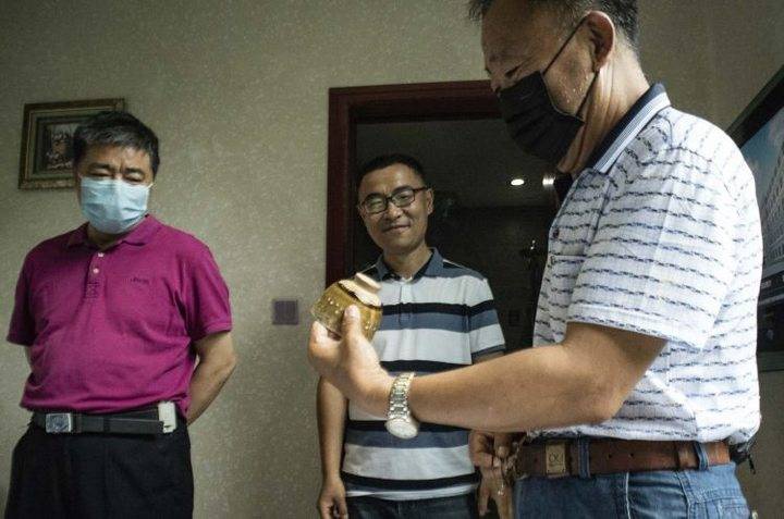 跟着馆长学习中国传统文化 淄博窑最大特点:“地瓜干子胎”