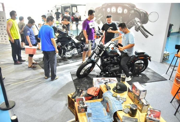 雨后清凉天,逛车展正当时
