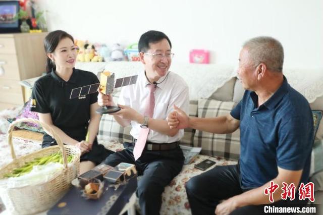 “星光队员”齐聚为大同黄花“代言”头茬黄花致敬航天英雄