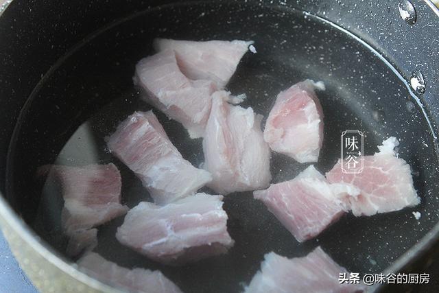三伏天,广东人多用这树根煲汤,椰香浓郁,防暑祛湿,舒适度夏