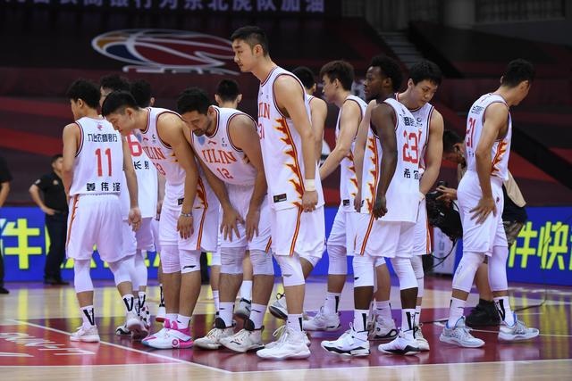 视频丨CBA复赛第二阶段:浙江稠州银行战胜吉林九台农商银行