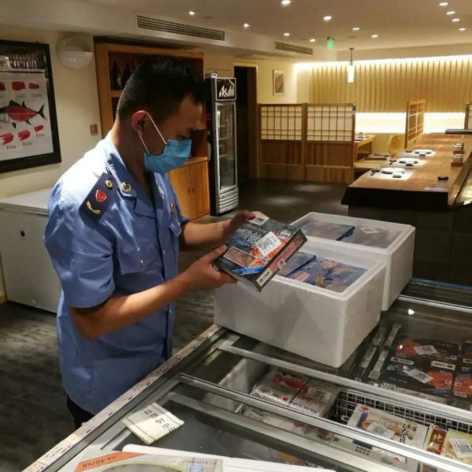 浙江市场监管部门紧急排查处置自厄瓜多尔进口冻南美白虾