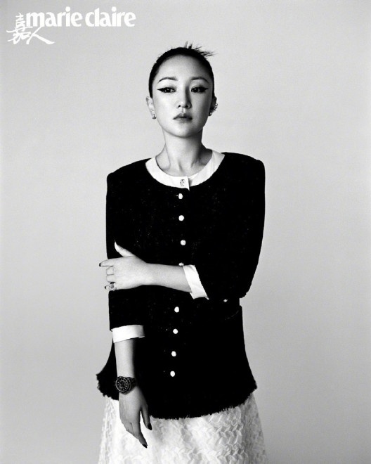 周迅暗黑系妆容登封 展现教科书级镜头表现力!