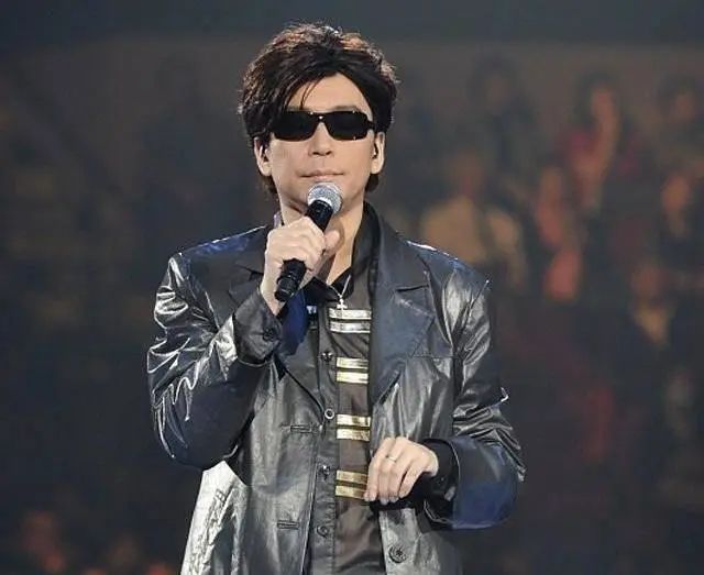 回顾!香港四大癫王:蓝洁瑛陈宝莲离世,洪朝丰出柜,蔡枫华胖到认不出