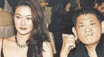 回顾!香港四大癫王:蓝洁瑛陈宝莲离世,洪朝丰出柜,蔡枫华胖到认不出