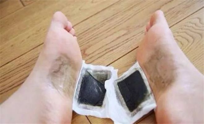 减肥贴、暖宫贴、退热贴……医生：这些贴大多