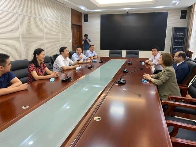 沙特阿拉伯王国驻华使馆访问团到淄博市中心医院考察