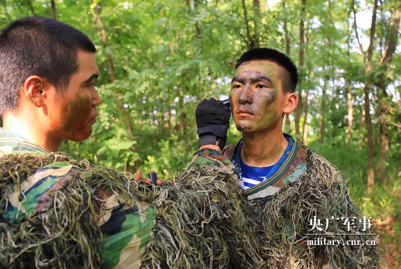 “猎人”对决,荒野争锋!看海军陆战队某旅狙击手集训(图)