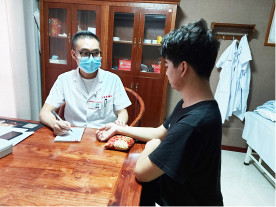 早泄腰痛就是肾虚?中医提醒或许是前列腺炎作祟
