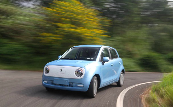 汪涵直播化身假期出游推薦官 歐拉加盟《向美好出發(fā)》