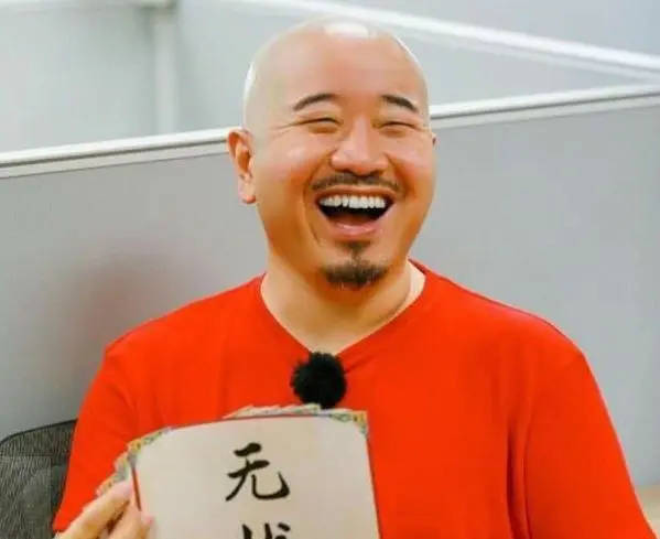 “刘能”遭封杀?直播赚钱不想再演戏还顶撞赵本山-新开传奇网站发布 “刘能”遭封杀?直播赚钱不想再演戏还顶撞赵本山-新开传奇网站发布