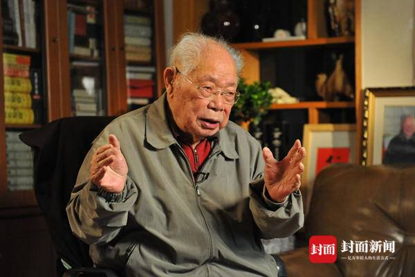 马识途小说封笔之作《夜谭续记》网上惊现盗版 家人:出版社已开始打假