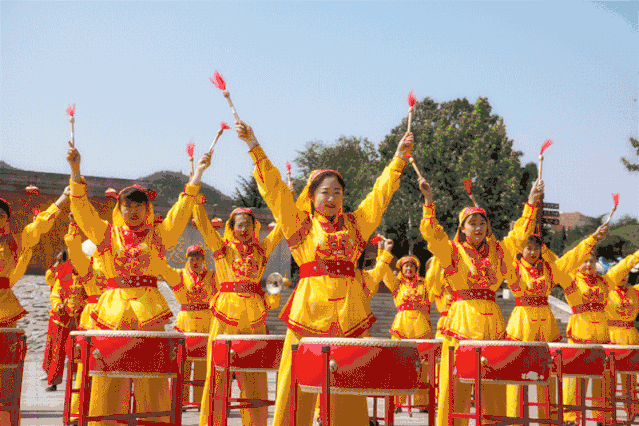 假如你问我为何去龙口南山,我会说…