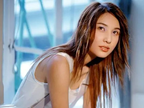 嘿!姑娘!他说“我只喜欢你”