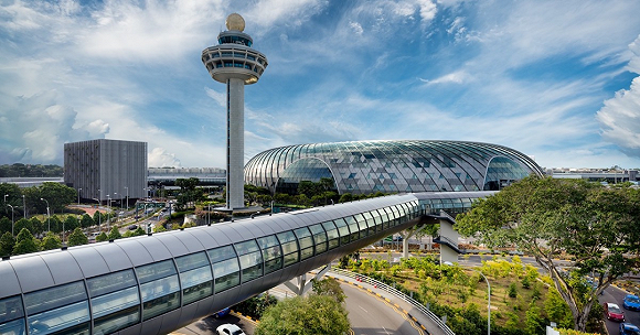 连续8年蝉联全球最佳机场,新加坡樟宜机场做对了什么?