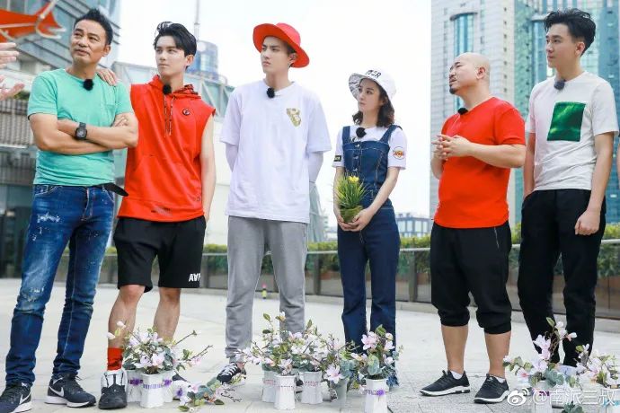 当年的顶流PPT神兽,已被这些人取代……