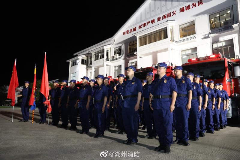 湖州消防驰援安徽的队伍 微博@湖州消防 图