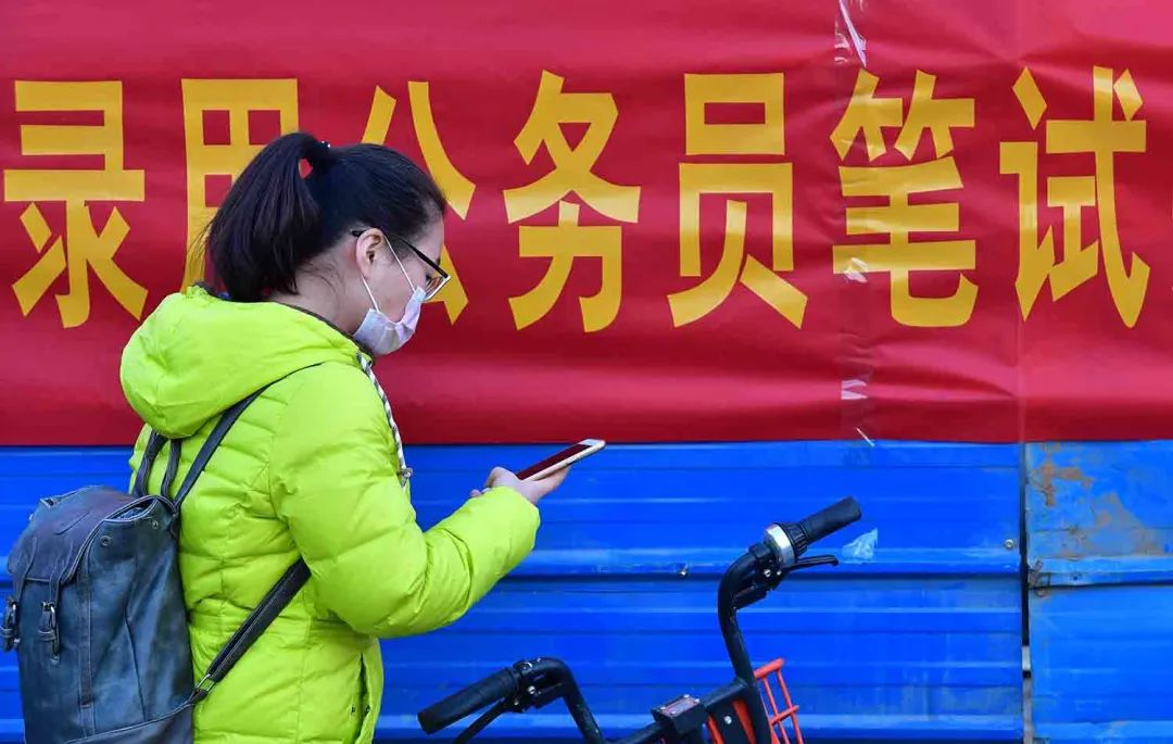 疫情期间毕业生投近40份简历:只“中了”1个