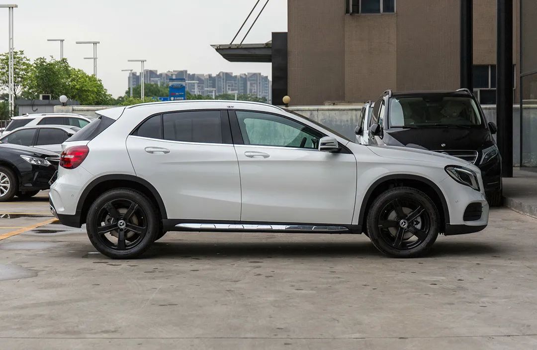 后天正式上市!最便宜奔驰SUV改头换脸 这次估计要火