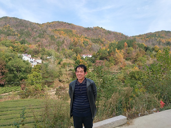 黄冈市英山县温泉镇坡儿垴村村支书刘水存。 英山县委宣传部 供图