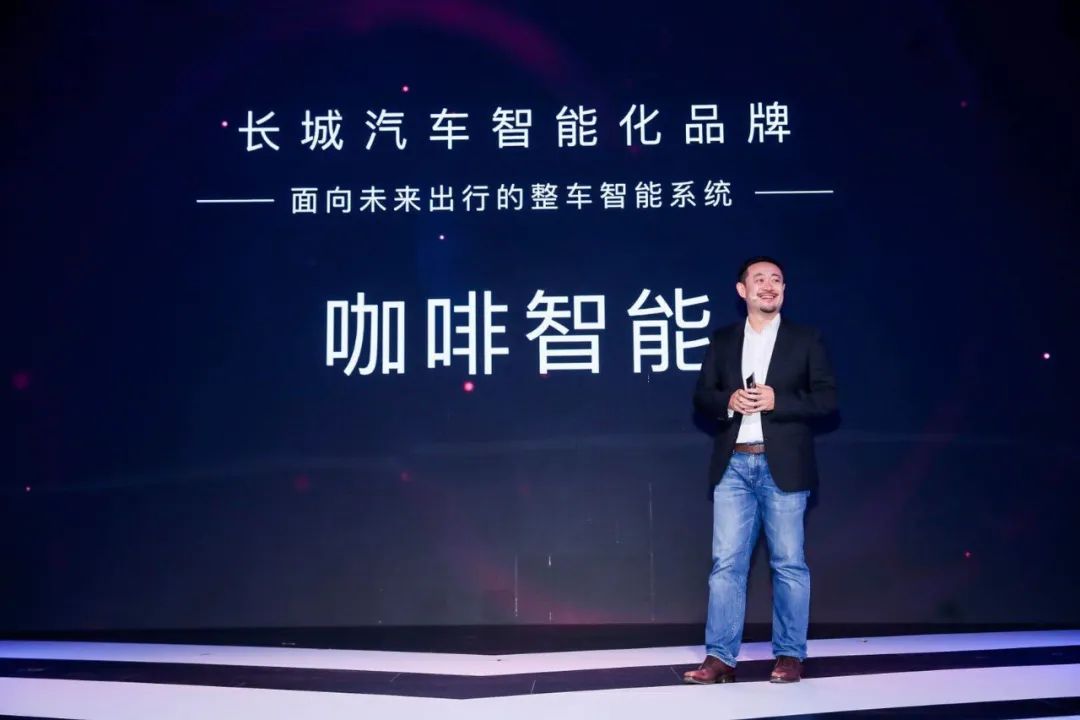 喝着柠檬加咖啡,开着坦克去越野:长城发布3大技术品牌开启“巨变”模式 I 深聊