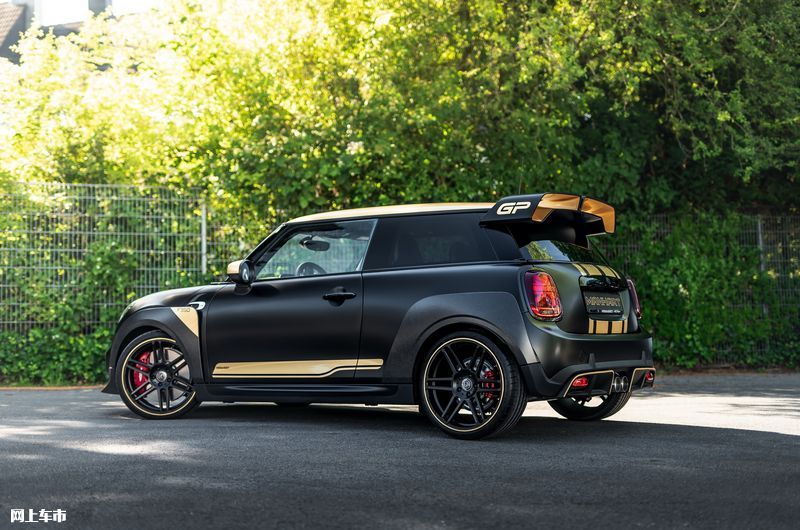 MINI赛道版来了！爆350匹马力，赛车级的外观，内饰还是双座布局